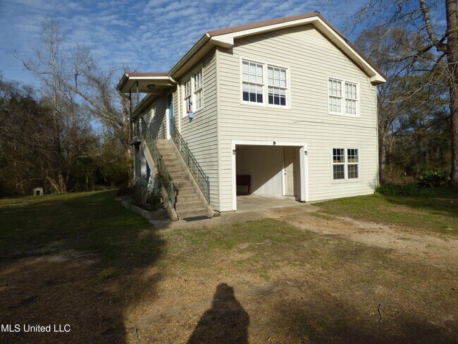 Building Photo - 463 Monticello St SE