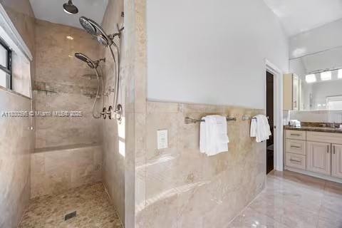 Building Photo - 6140 SW 56th Ct