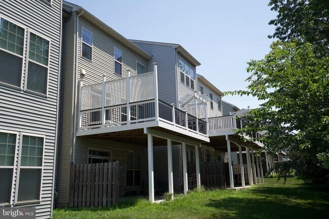 Building Photo - 43321 Semolina Terrace