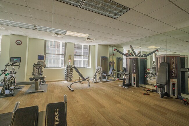 Building Photo - 208 W Washington St