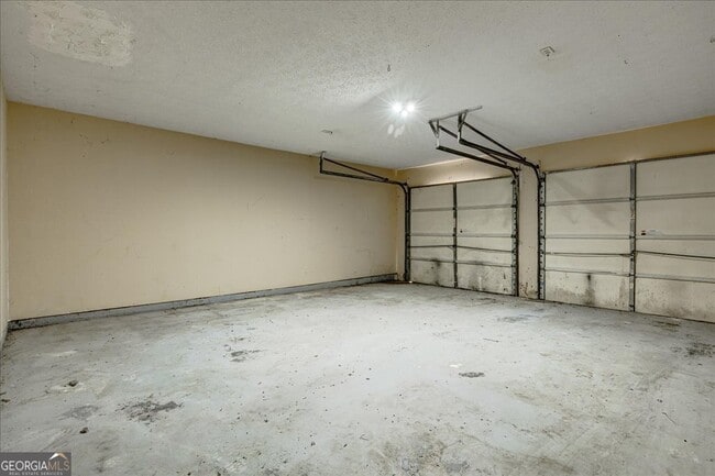 Building Photo - 1475 Trafalgar Way