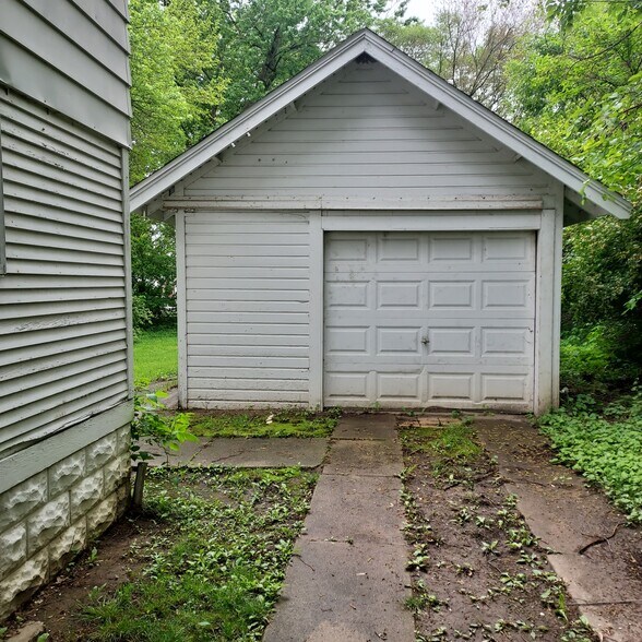 Building Photo - 1416 Chestnut St