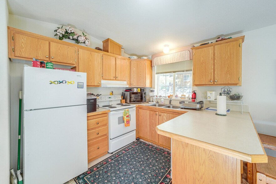 Building Photo - 16934 Tyee Dr