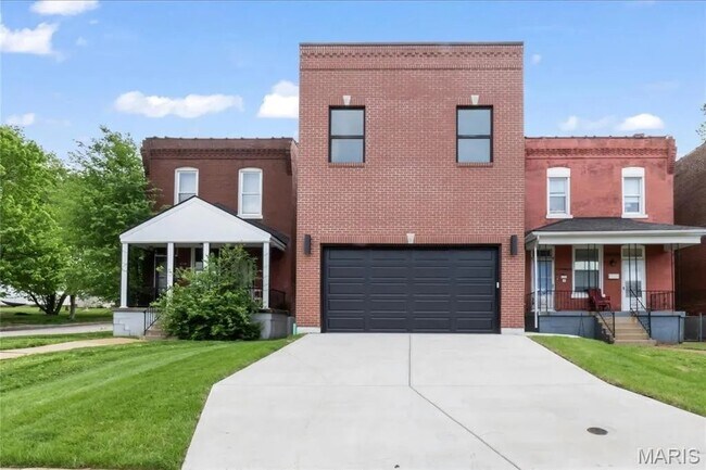 Building Photo - 2732 59th St