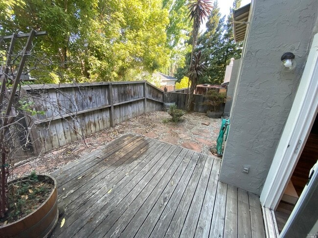 Building Photo - 1791 Lindo St