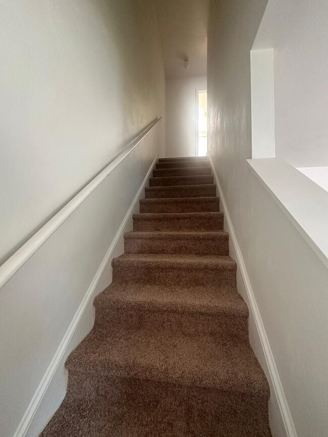 Building Photo - North Roanoke County Duplex