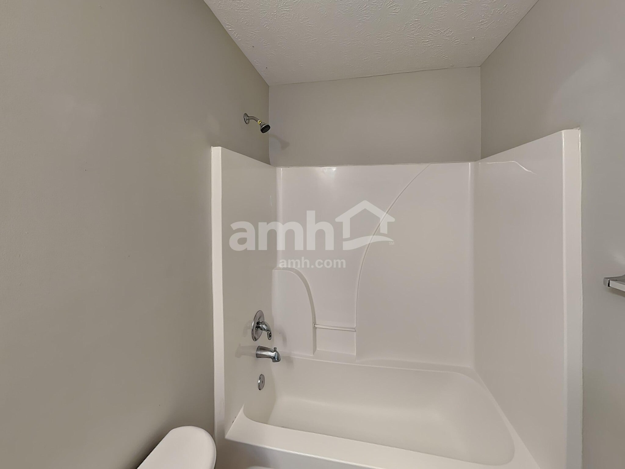 Building Photo - 102 Baker Springs Ln