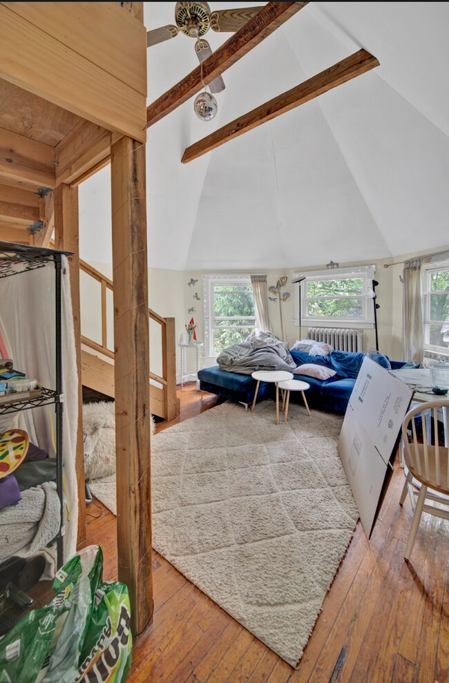 Building Photo - 819 Gaffield Pl