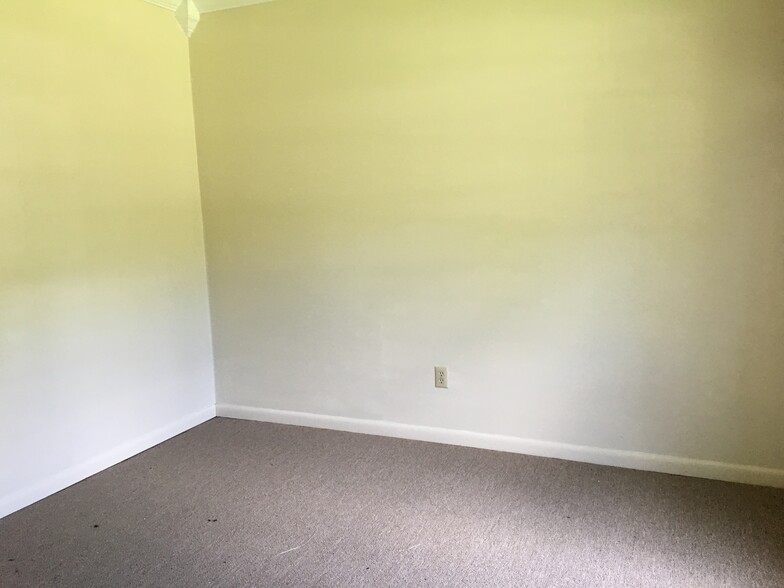 Building Photo - 5629 Cross Timbers Dr