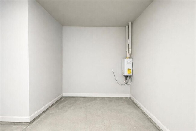 Building Photo - 5230 Br Vw Dr