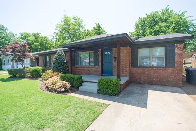 Building Photo - 6010 E 18th St