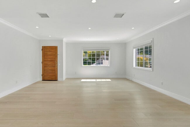 Building Photo - Updated 3BR Home with Pool & Detached ADU on Quiet Tree-Lined Street in Tarzana