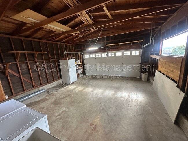 Building Photo - 1865 Andrew Ct