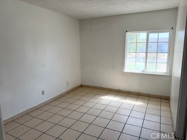 Building Photo - 6855 Farrier Ave