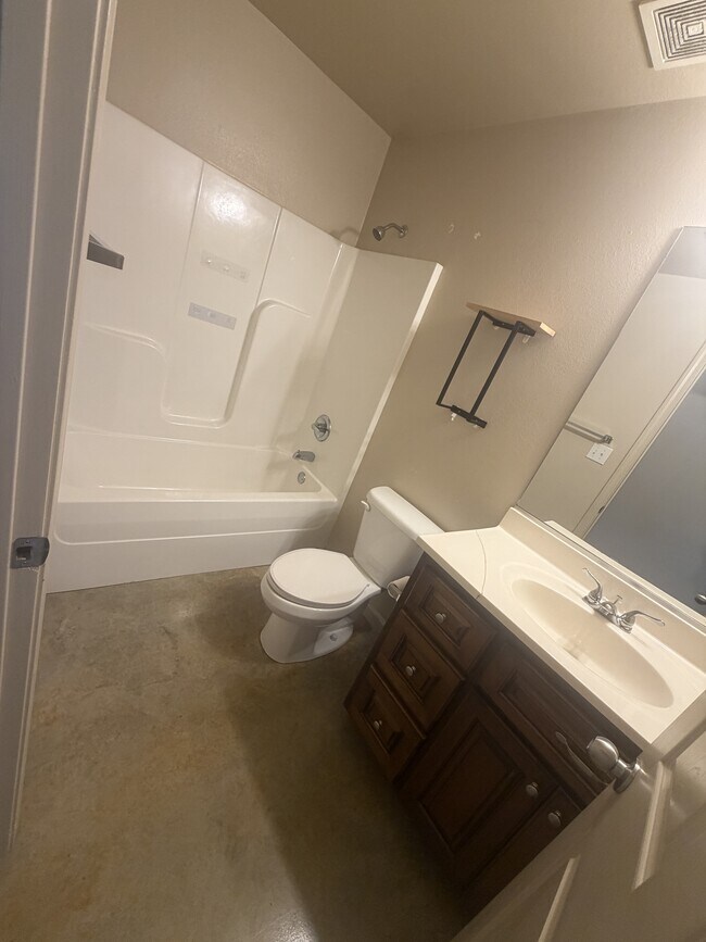 Building Photo - 306 Allyson Dr
