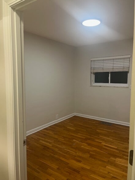 Building Photo - 39 Miller Ave