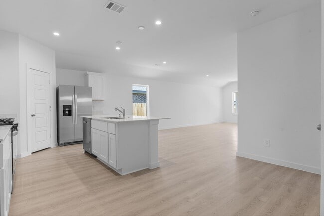 Building Photo - 1015 River Coral Ln