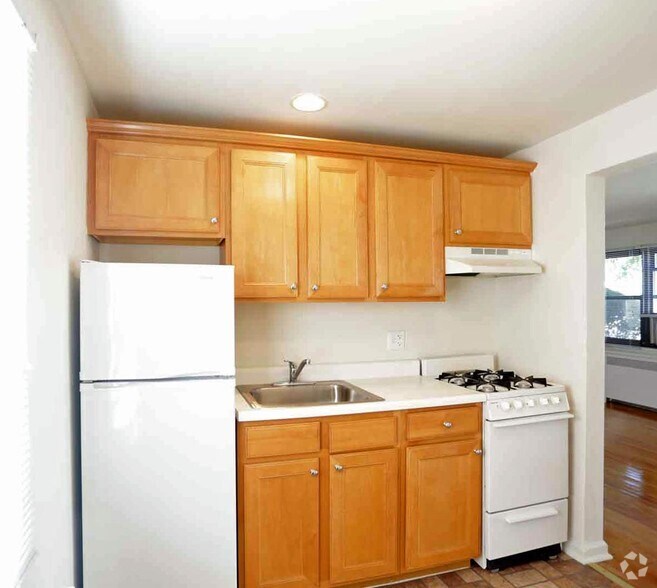 Richfield Village Apartments 168A Richfield Ter Clifton NJ 07012