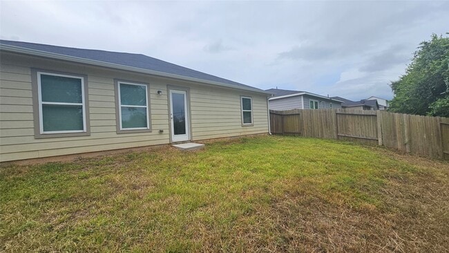 Building Photo - 14190 Green Wing Cir