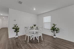 Building Photo - 1105 Wildflower St