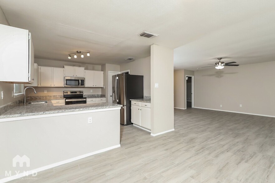 Building Photo - 8306 Pine Meadow Dr