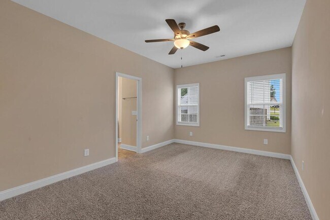 Building Photo - 148 Broadleaf Dr