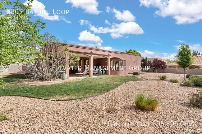 Building Photo - 3809 Bay Hill Loop SE