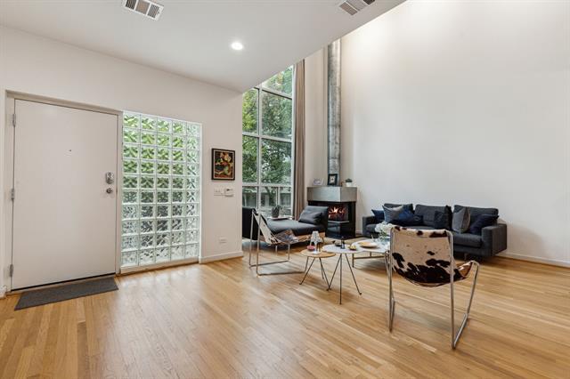 Building Photo - 3320 Miro Pl