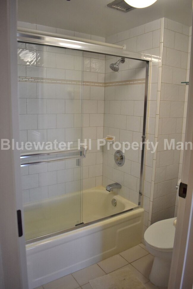 Building Photo - Craigside Furnished 2/2/2 (Nuuanu Area)