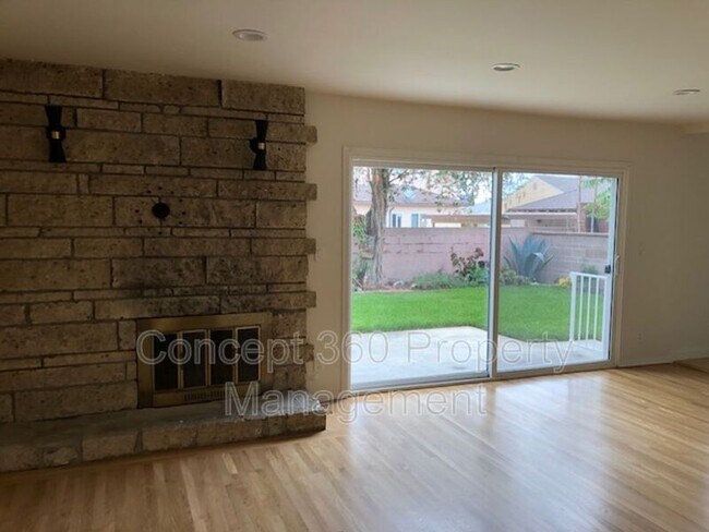 Building Photo - 3153 W 155th St