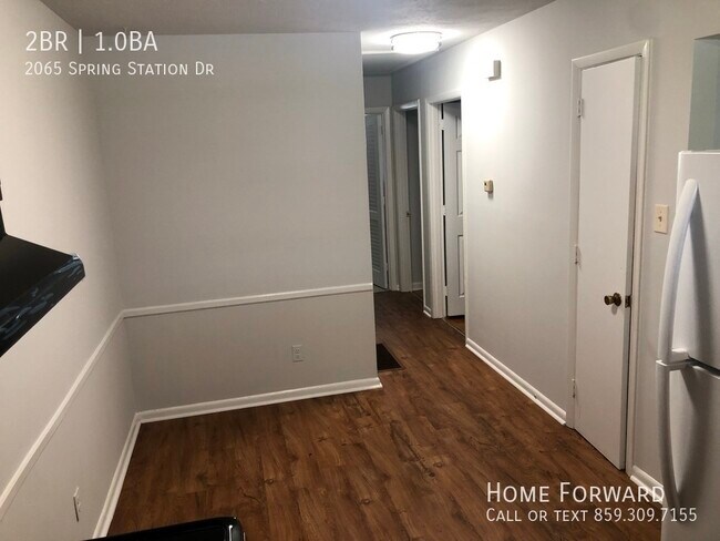 Building Photo - 2065 Spring Station Dr