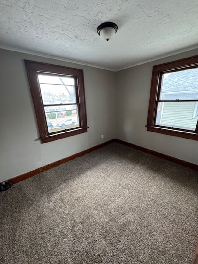 Building Photo - 3519 Weisser Park Ave