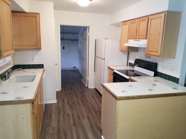 Building Photo - Southwest Winter Haven Three-Bedroom Home