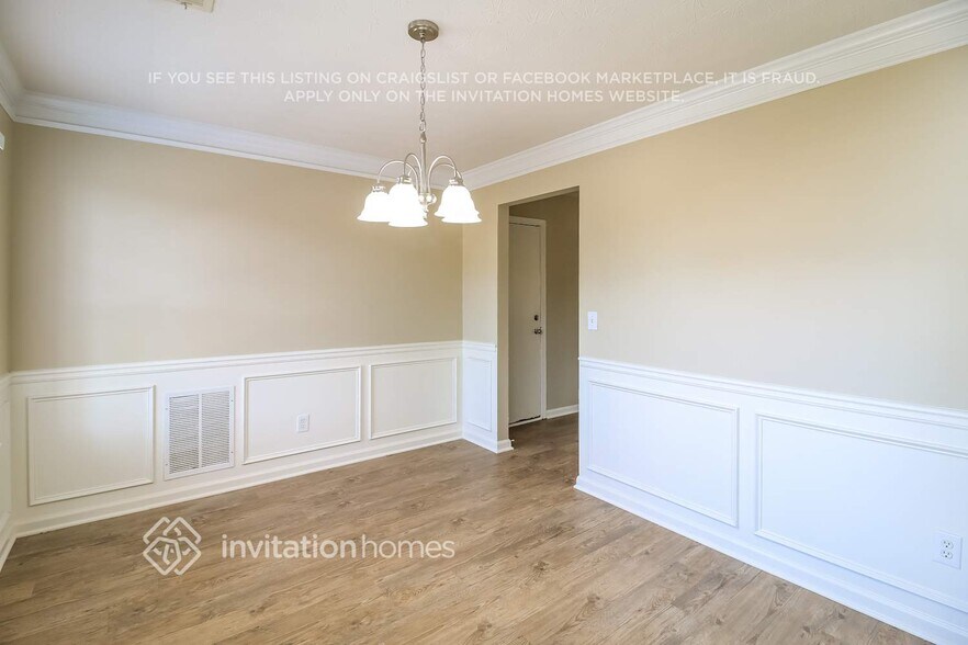 Building Photo - 721 White Dove Dr