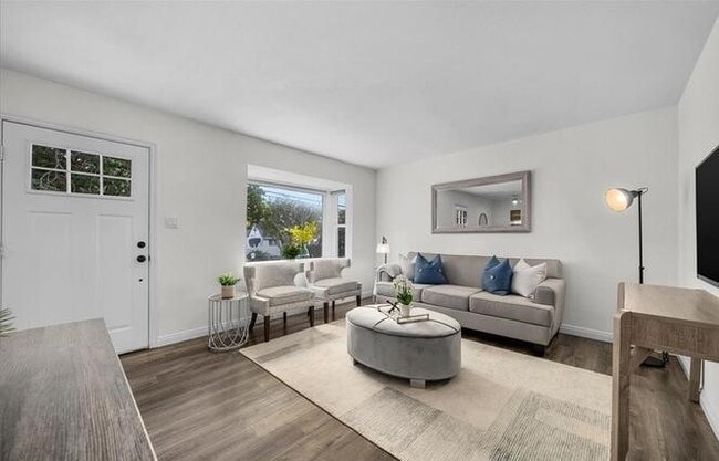 Building Photo - 629 N Marlborough Ave