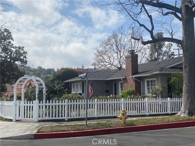 Building Photo - 4125 Bakman Ave