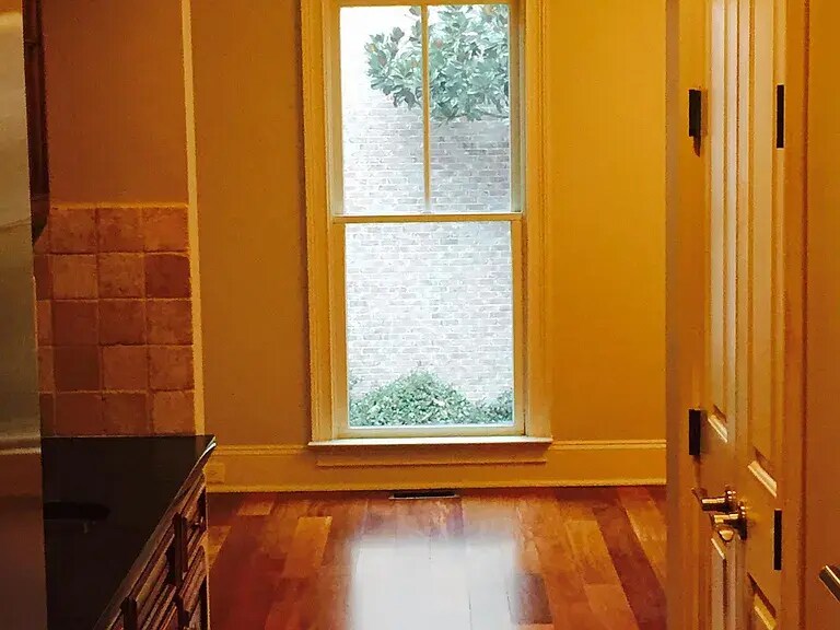 Building Photo - 4222 Rickenbacker Dr NE