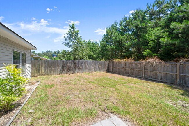 Building Photo - 22898 Sabine Dr