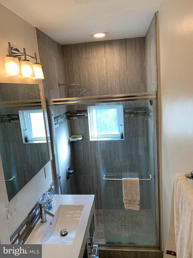 Building Photo - 1813 Wiltberger St NW