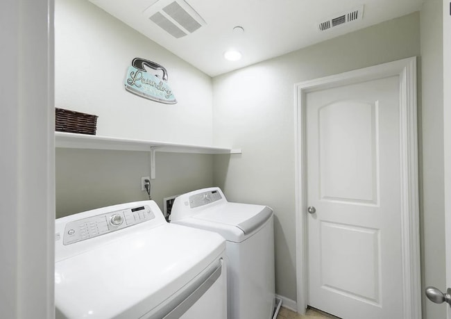 Building Photo - 5421 Tejon Ridge Ct