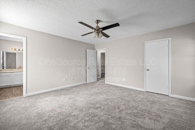 Building Photo - 5345 Memorial Ln SW