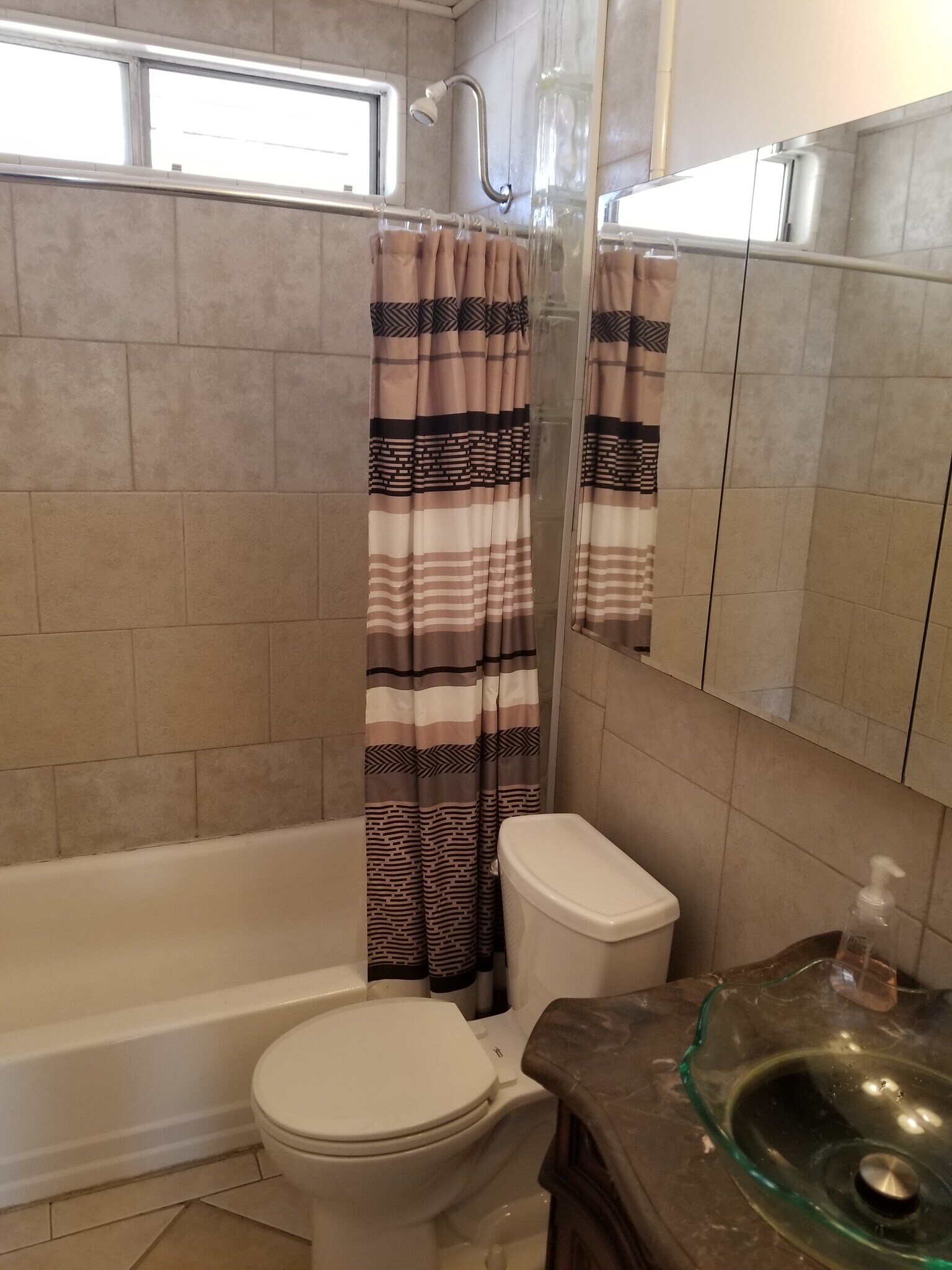 Building Photo - 16651 Bartlett Ln