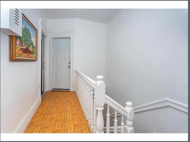 Building Photo - 547 57th St