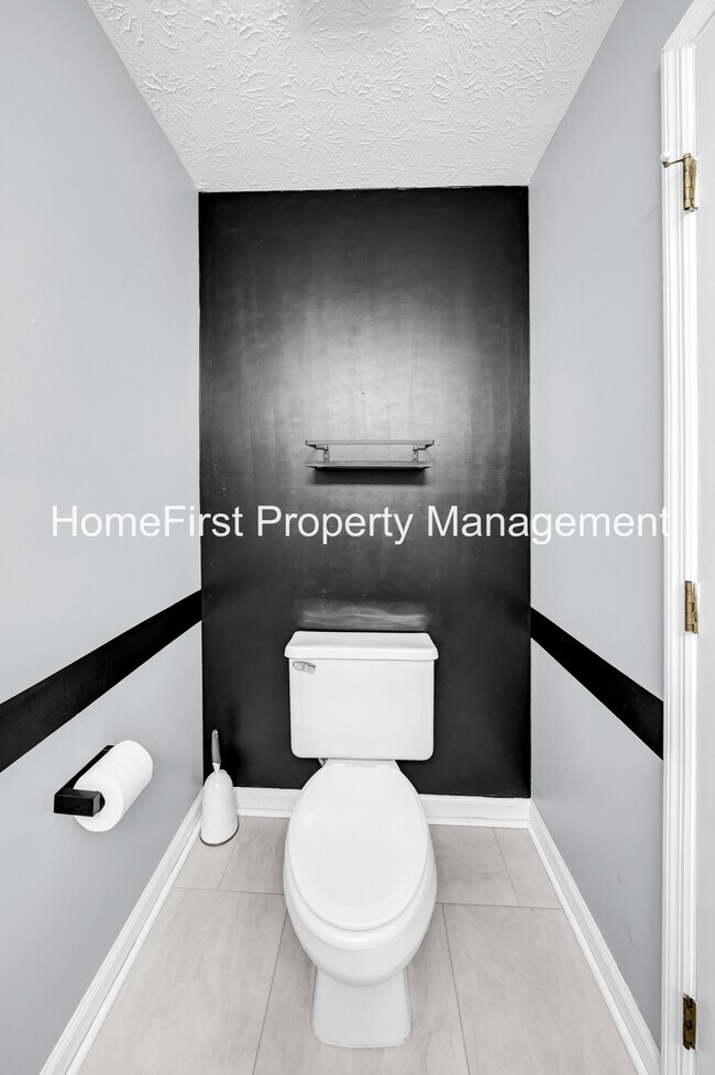 Building Photo - 420 Windfield Pl