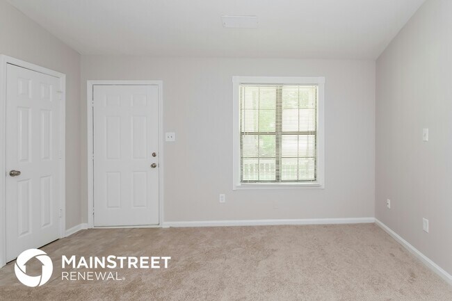 Building Photo - 2223 Scarbrough Dr