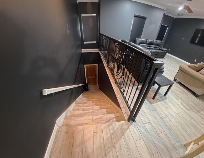 Building Photo - 8216 Casa Verde Rd