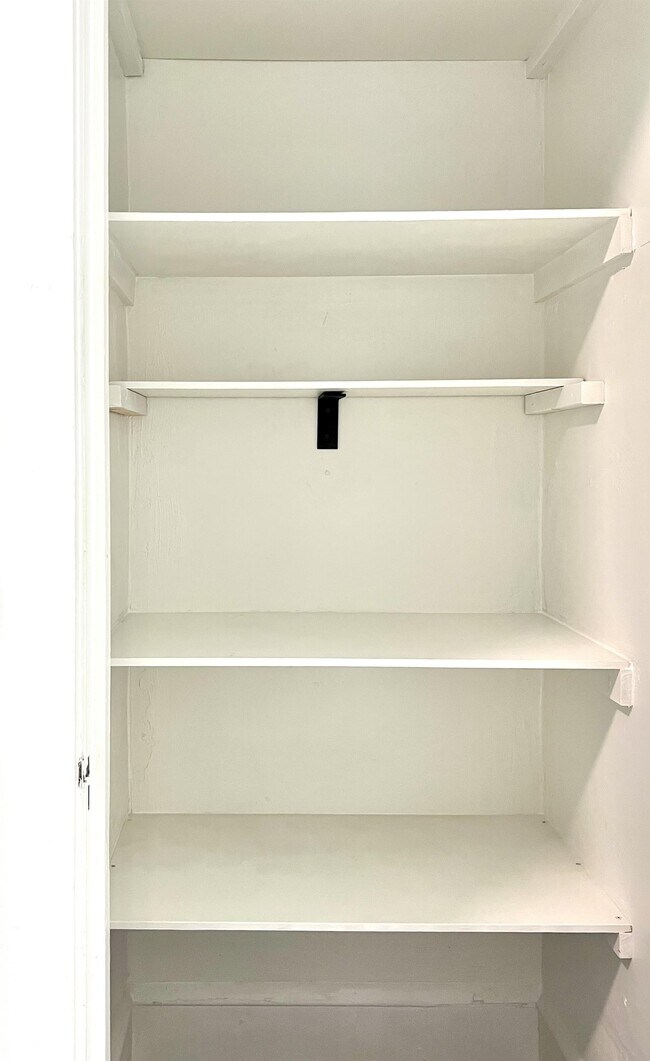 Building Photo - 2808 Morrow Ave