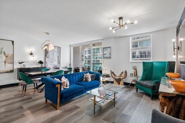 Building Photo - 31 SE 5th St