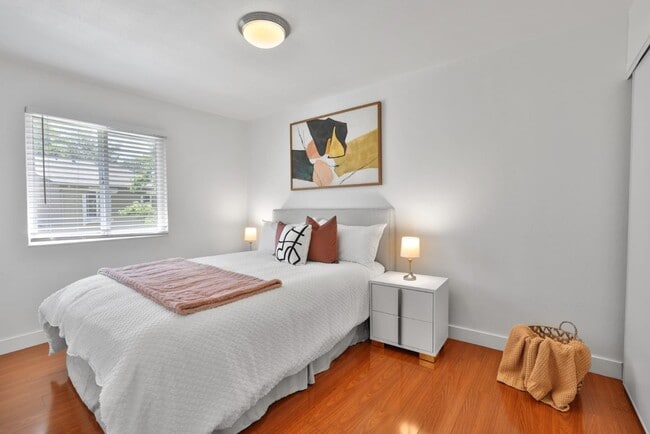 Building Photo - 5388 Fig Grove Ct