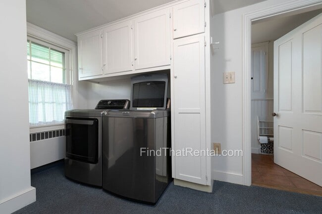 Building Photo - AVAILABLE NOW! Restored historic downtown Carlisle rental with fenced yard, pond, balcony, and ha...